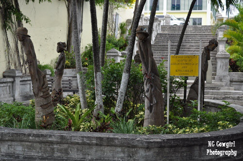 Women Statues in Nassau