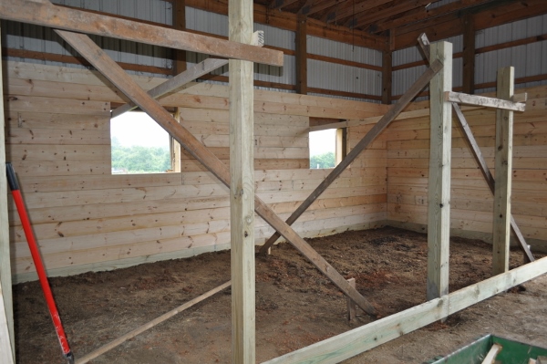 horse stall outside wall